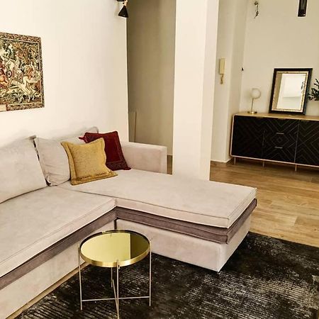Modern Apt In The Heart Of Glyfada - Literally!! Athens Exterior photo